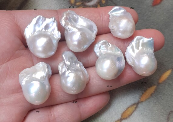 15-20x15-30mm Large Baroque Pearl, White Freshwater Pearl