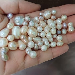 Perlas de agua dulce surtidas de 4-15 mm, mezcla de diferentes tamaños, colores y formas, perla perforada, 50 g, PB313