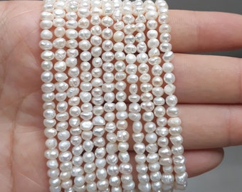 Perlas barrocas de 4-5 mm, perlas blancas de agua Perlas barrocas de 4-5 mm, perlas blancas de agua