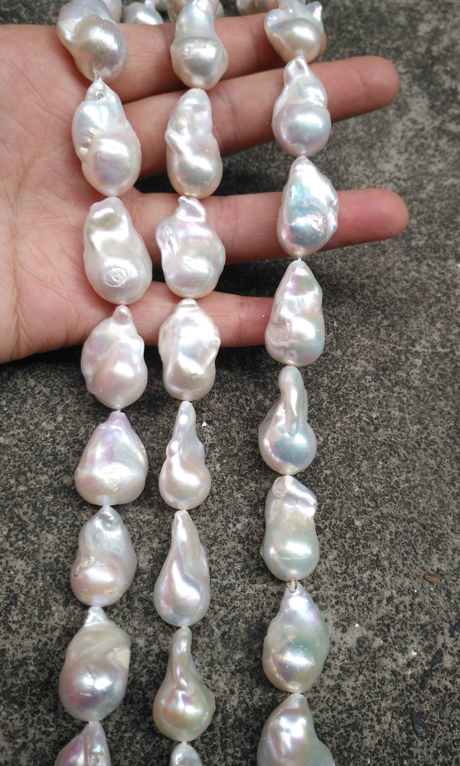 Set Collana E Orecchini Con Pendente Perla Conchiglia 12x20 Mm – Bianco – Nuovo