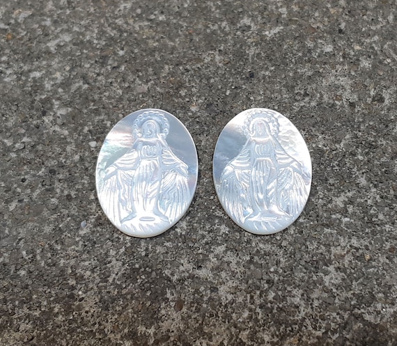Mother of pearl virgin mary pendant outlet