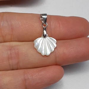 Natural Shell Pendant | White MOP | Sterling Silver | Daity Necklace Pendant GB630