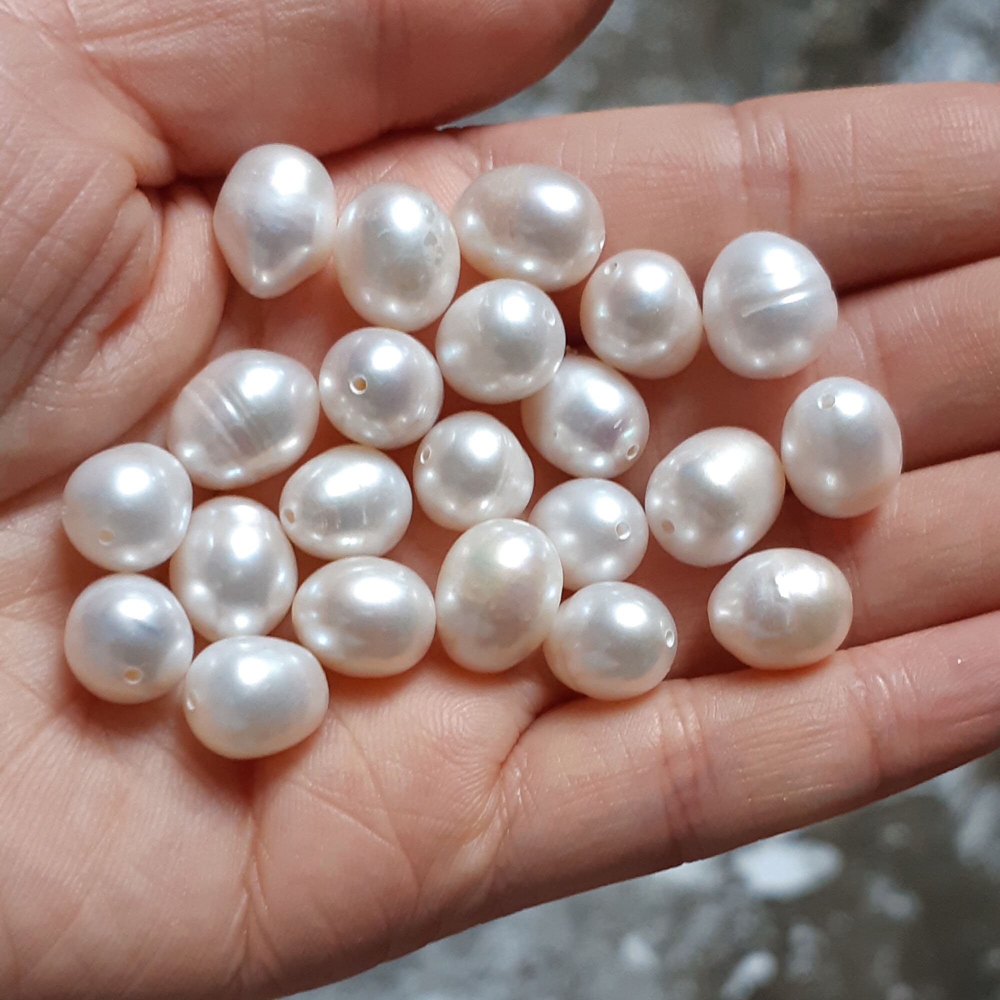 RICE PEARLS' 52-53 PCS/STRAND/LINE' NATURAL FRESHWATER PEARL BEADS NAT –  Madeinindia Beads