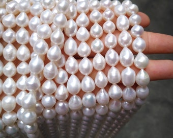 Perlas de agua dulce color blanco marfil en forma de pera y lágrima de 8-10 mm para la fabricación de joyas. Collar de perlas de 14" (35,5 cm) PB1810