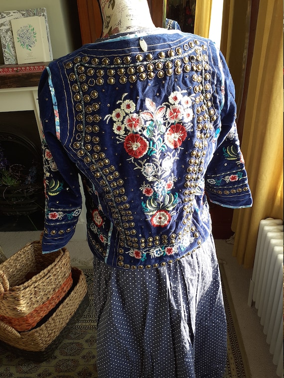 Embroidered velvet jacket