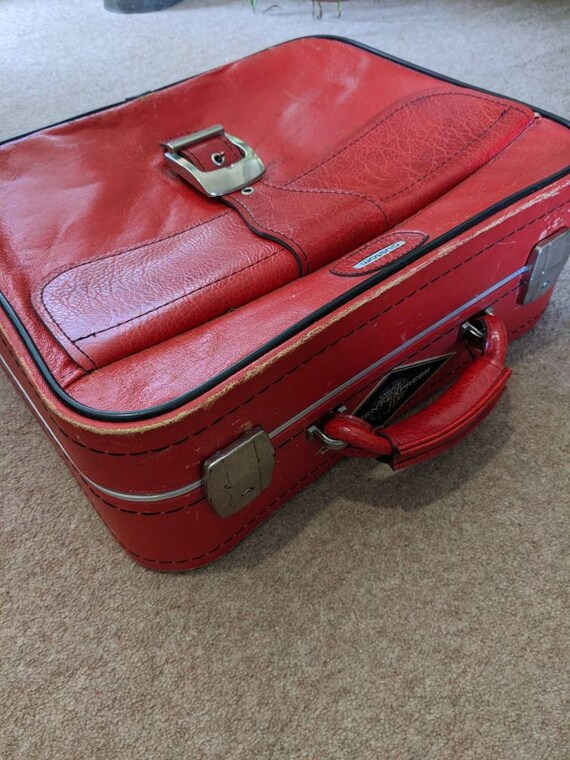 Red, vintage Custom suitcase with Orient Express stic… Gem