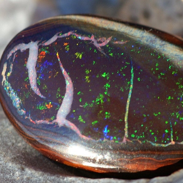 18ct boulder opal, Koroit, Australia