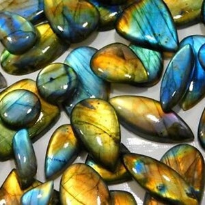 Natuurlijke LABRADORITE CABOCHON Multifire groothandel Labradorite Gemstone lot 500 karaat AAA kwaliteit Mix Size Labradorite Stone, Labradorite lot afbeelding 3