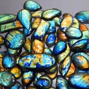 Natuurlijke LABRADORITE CABOCHON Multifire groothandel Labradorite Gemstone lot 500 karaat AAA kwaliteit Mix Size Labradorite Stone, Labradorite lot afbeelding 2