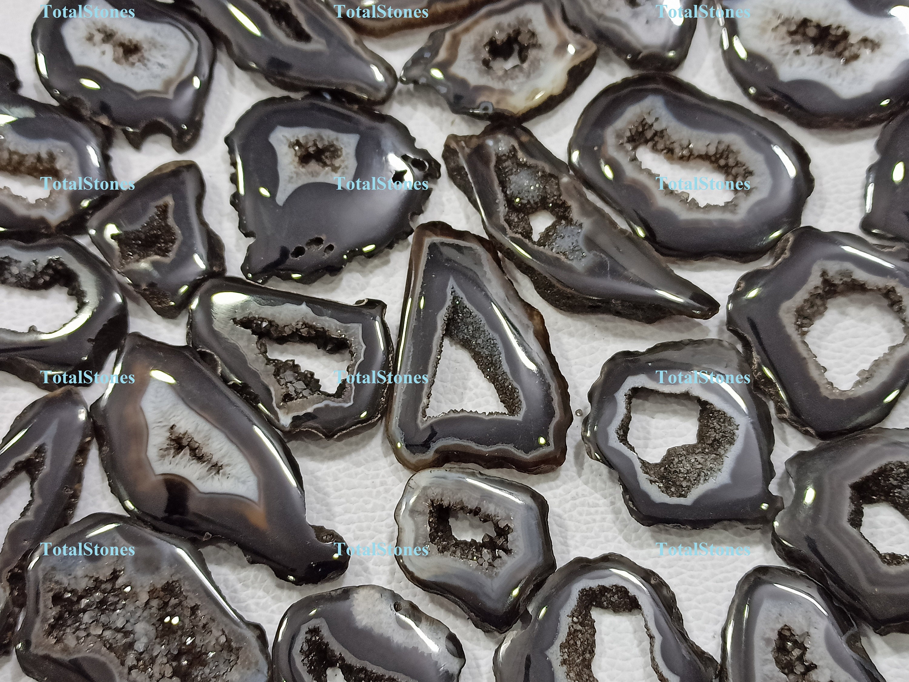 Black Widnow Druzy Agate Slices / Geode Polished Slabs / Geode Slices / Wire Wrap Stones / 1 inch to 2.5 inches
