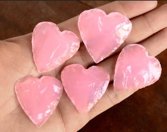 Pink Rose Quartz Heart Carving Crescent Heart Shape Healing Stone Pink Crystal Hearts 30 mm to 35 mm