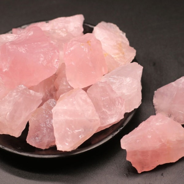 Cristal de quartz rose brut/Pierre de quartz rose brute/Pierres brutes/Pierres de quartz rose brutes/Cristal de quartz rose/Pierre précieuse de quartz rose