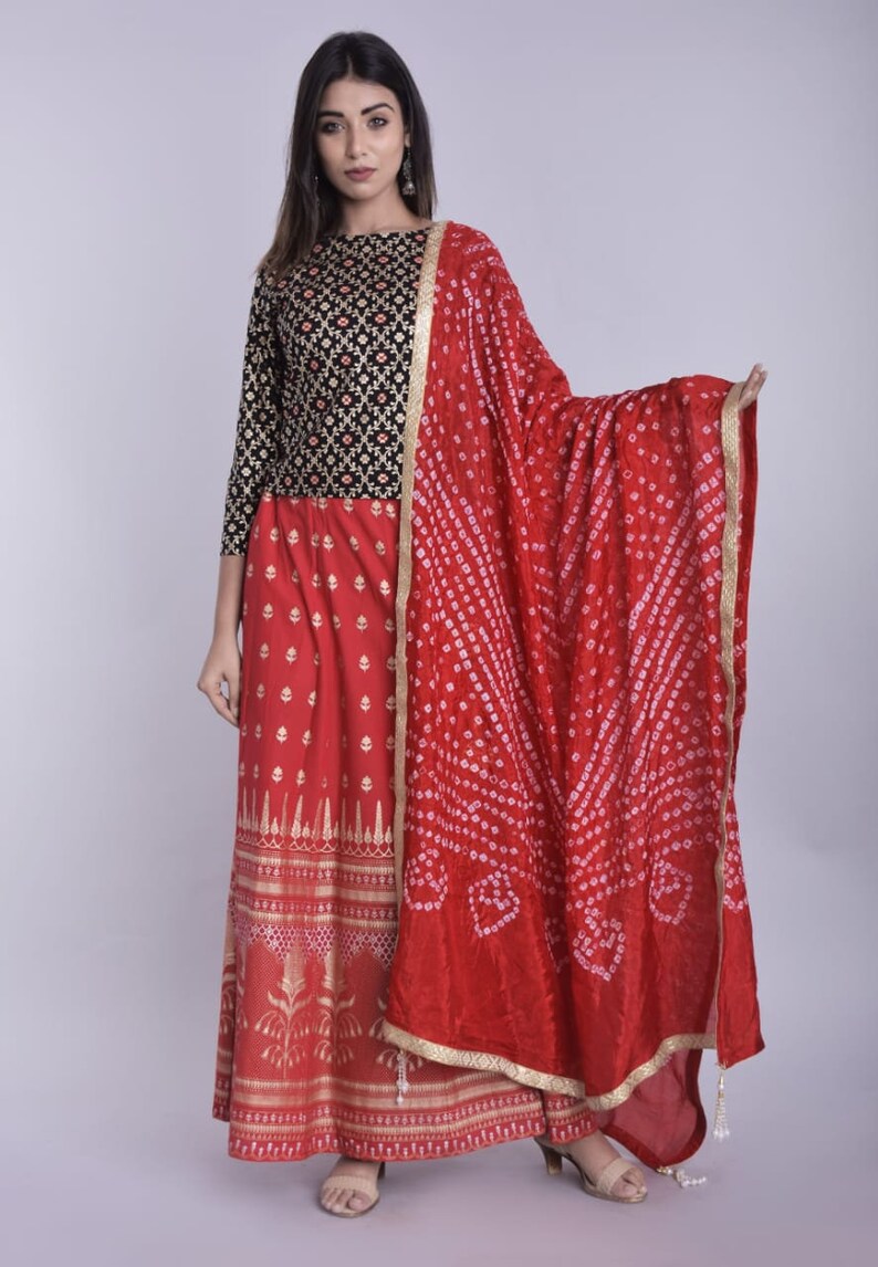 red ghagra