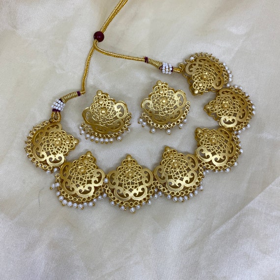 Ladies gold jewellery on sale set