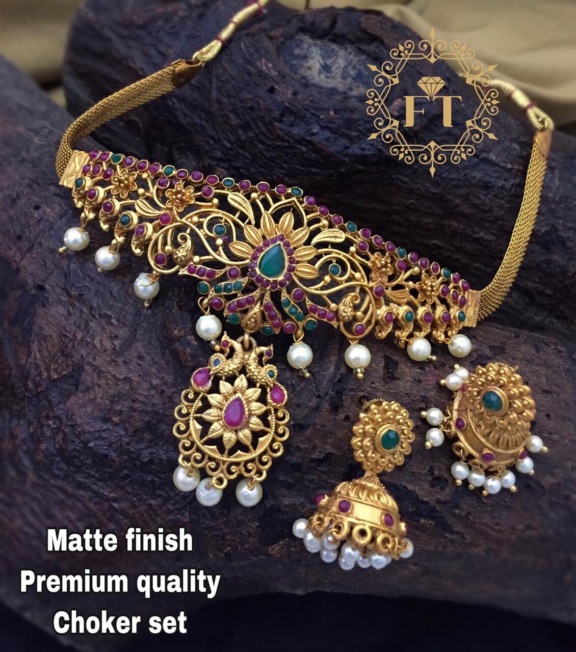 Antique Matte Golden Choker Set 
