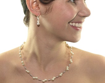 Perlenkette mit Perlen creme weiß, 925 Silber, Schmucketui, Halskette Perlen, Hochzeitsschmuck, Edle Perlen Kette, Moderner Perlenschmuck