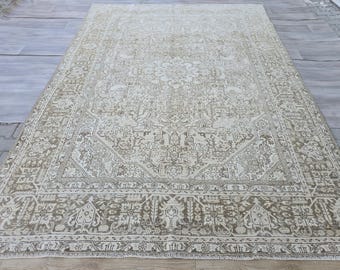 Alfombra Oushak anudada a mano de 8x10: Alfombra turca vintage de tonos neutros.