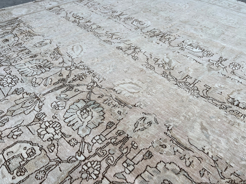 Area Rug 10x12 Neutral Vintage Rug 10x12 Oversize Oushak Rug Extra Large Muted Rug Faded Overall