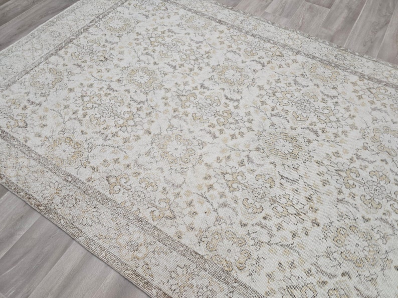 6x9 Neutral Turkish Area Rug for Under Bed, Home Office and Diningroom