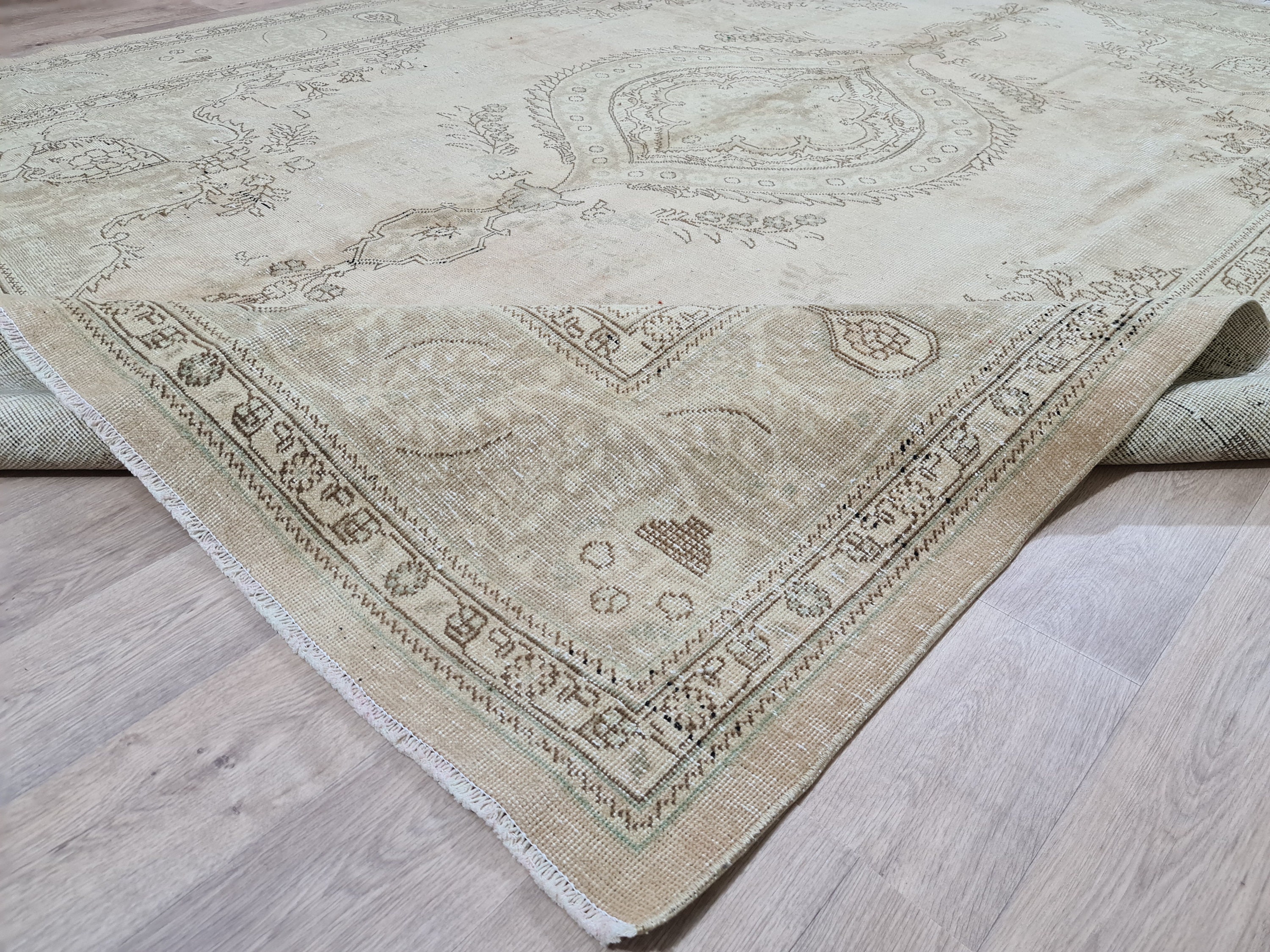 9x12 Neutral Area Rug/ Oversized Vintage Carpet/ Extra Large Etsy