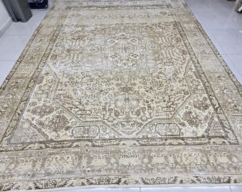 Turkish Rug 8x10, Distressed Grey Beige Vintage Area Rug, Hand Knotted Wool Carpet with Tribal Medallion for Living Room, Hallway