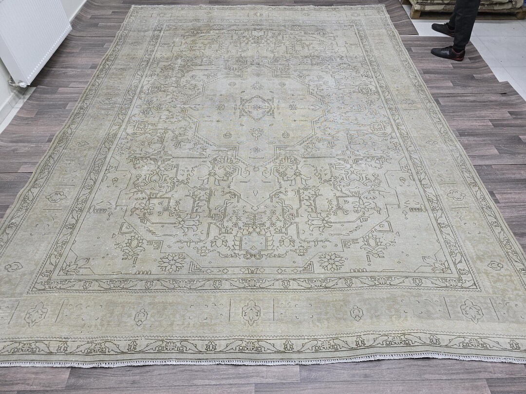 Extra Large Hand-knotted Wool Rug: 9.5x12.6 Ft Distressed Turkish ...
