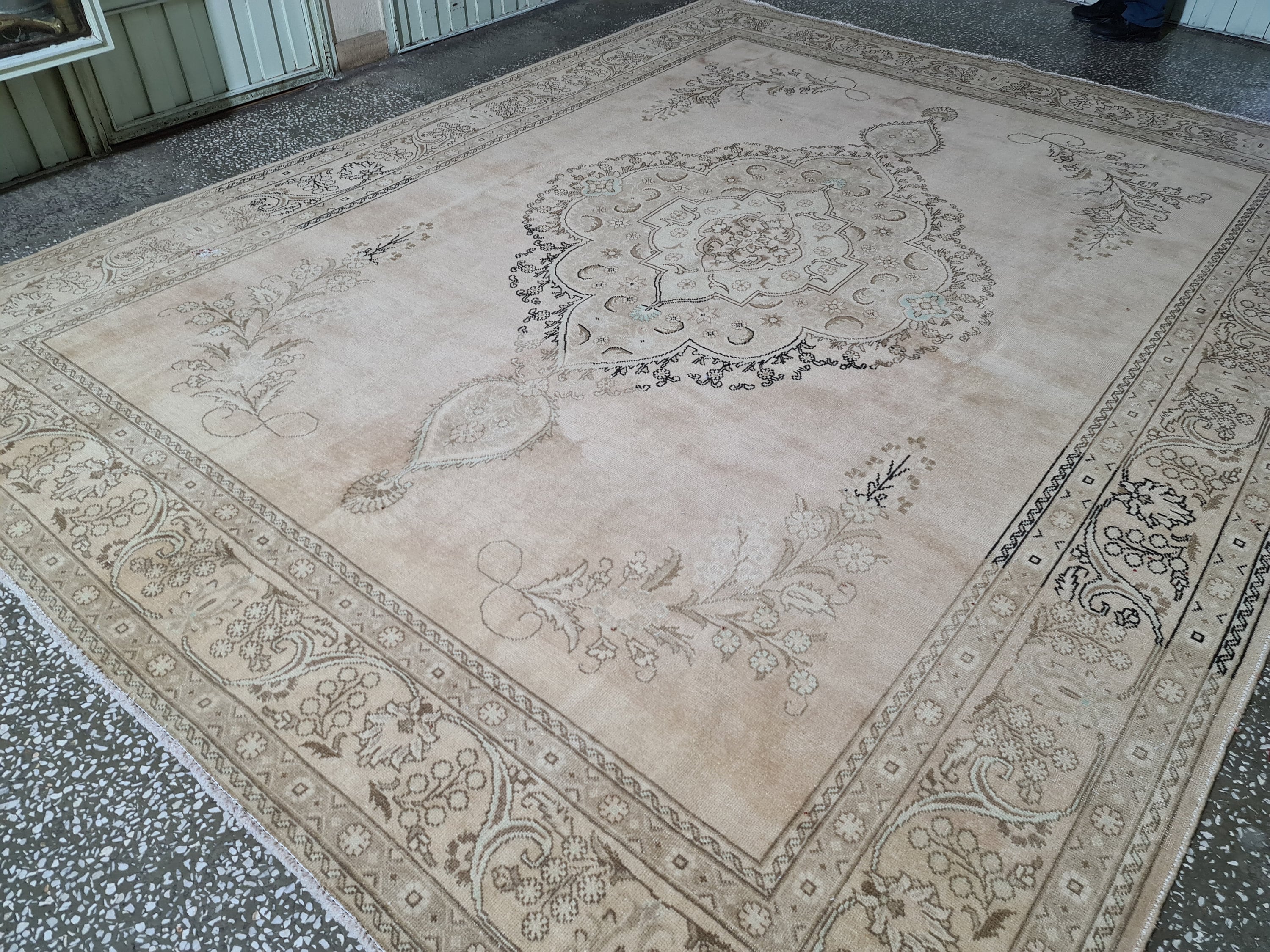Neutral Area Rug/ Faded Turkish Rug/ Oversized Vintage Carpet/ Etsy
