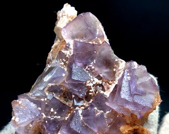 Purple Cubic Fluorite Specimen From Pakistan - 330 g , 93*74 mm