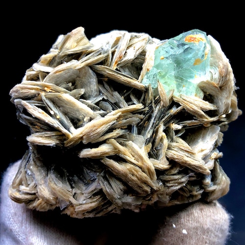 Natural Fluorite Crystal shops With Muscovite Mica Specimen From Pakistan - 101 Gram - 56*46 mm