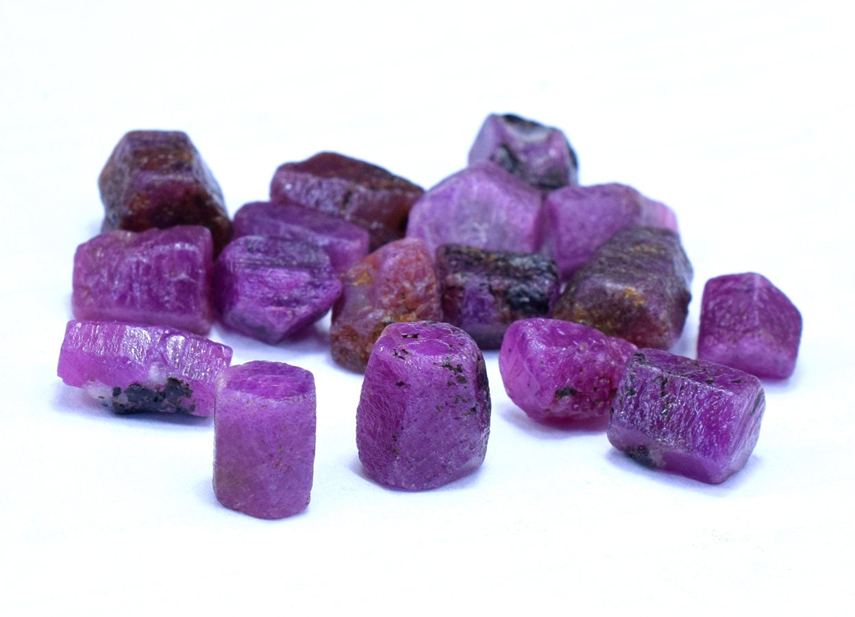 Ruby Record Keeper Ruby Crystals Parcel 56 Gram Etsy