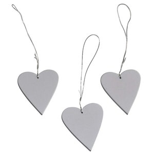 24 pcs wooden heart white 5 cm on wire decorative hearts pendant souvenir hanger guest gifts table decoration arrangement decoration wedding decoration wooden hearts baptism