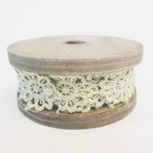 2 Eur per m 2 m fabric ribbon with flowers on wooden spool light green green wooden spools nostalgia flowers fabric garland flower garland shabby chic decoration