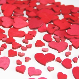50 pcs wooden hearts red natural decoration wedding table decoration wooden hearts wooden heart decorative hearts scatter decoration crafts Valentine's Day Mother's Day
