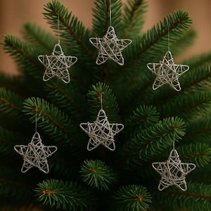 24 pcs wire stars decorative stars metal scattering parts silver colored metal stars 3 cm tree decoration Christmas ball pendant Christmas decoration