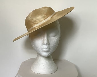 Vintage 1980's Right Impression saucer hat tilt statement straw cocktail headwear #VE