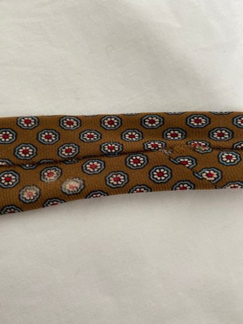 Vintage 1960s Harrods geometric floral retro tie