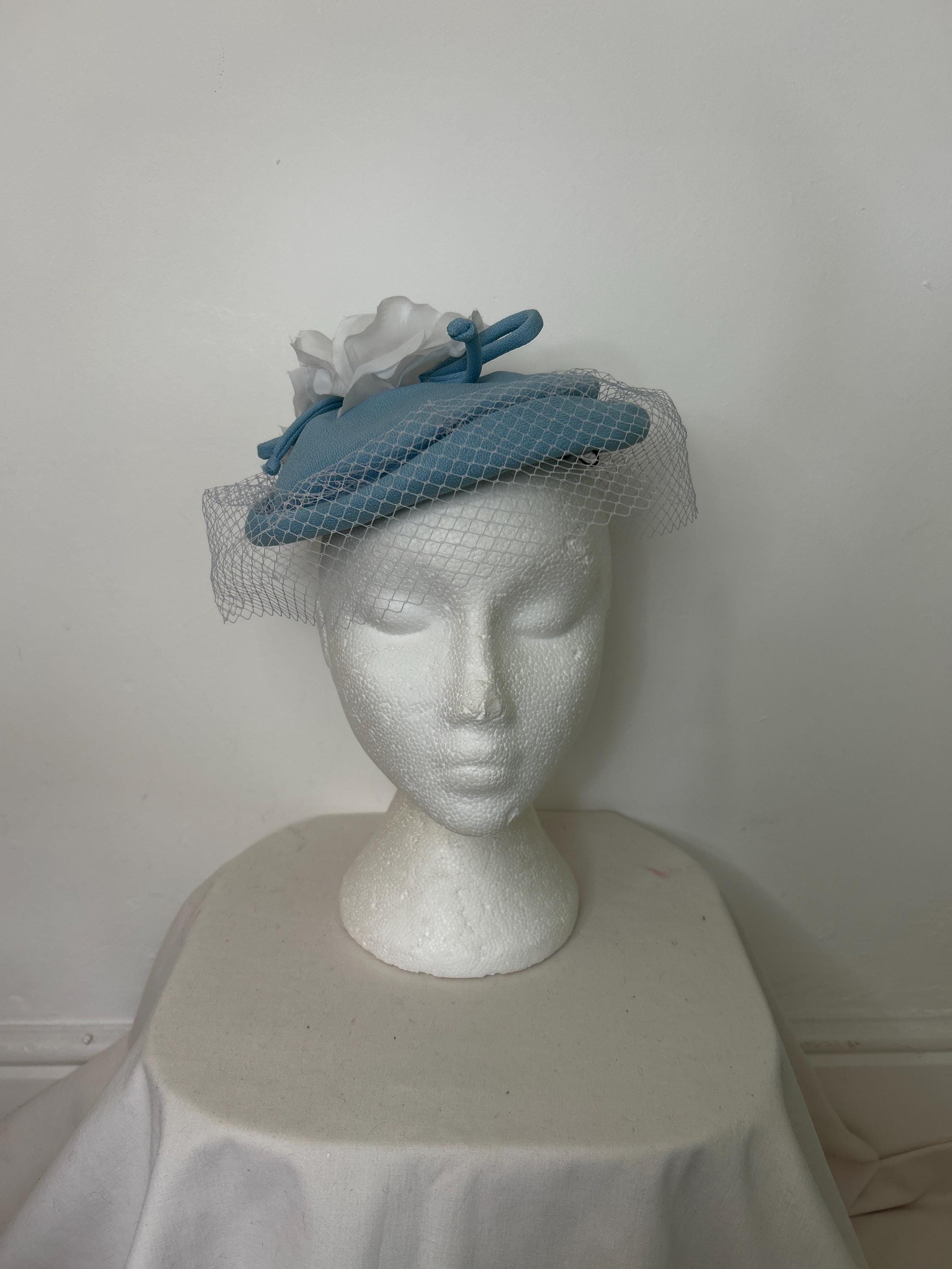 Vintage 1960s Kangol Blue Pillbox Hat With Floral Detail  display picture 1