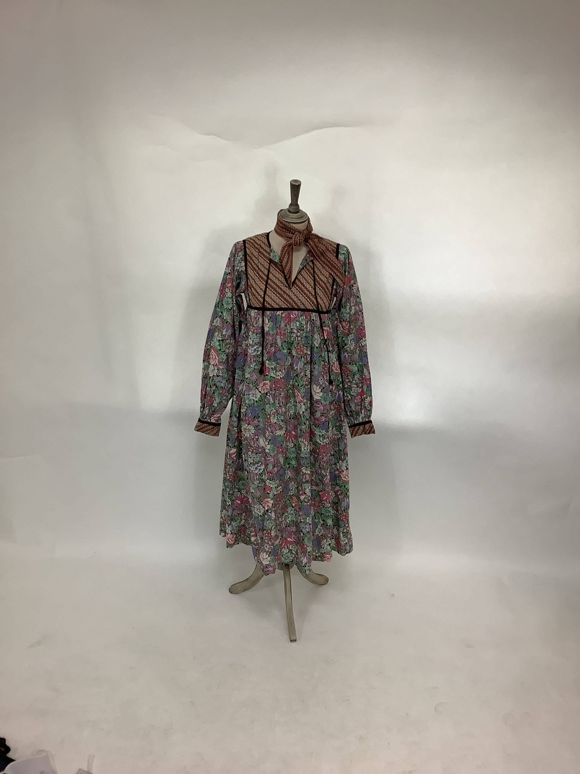 RARE Vintage 1970s Hildebrand Dress Liberty of London Floral Etsy