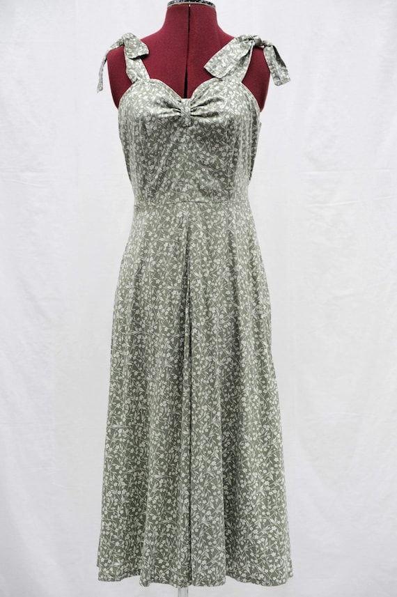 Vintage 1950s floral sun dress