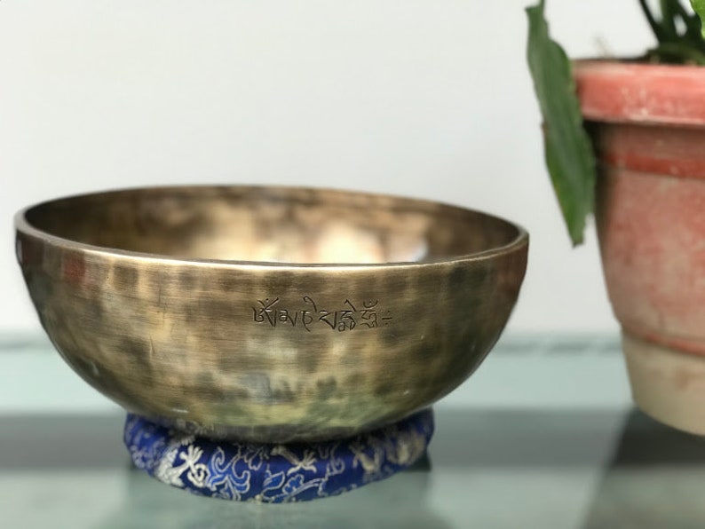 Root Chakra Note C Full moon Singing Bowls Nepalese Sound Etsy