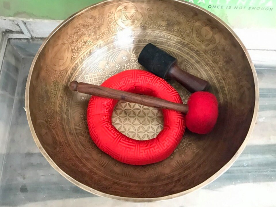 20 Inch Extra Large Standing Singing Bowl 50 cm Tibetan Etsy