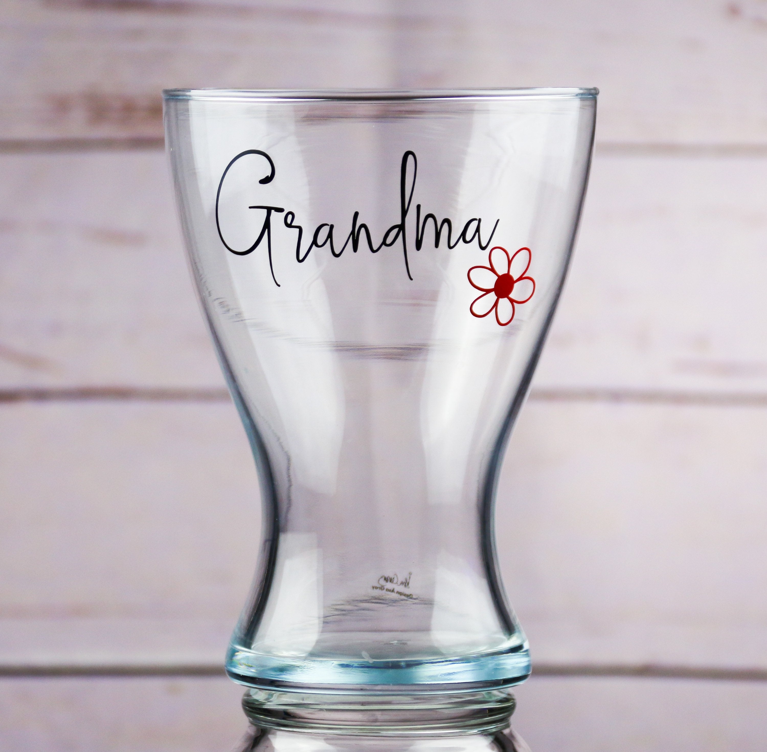 Gift Ideas - Personalised Glass Vase | Flower vase | Personalised Gifts | Birthday present | Christmas present ideas | Gifts for Her
