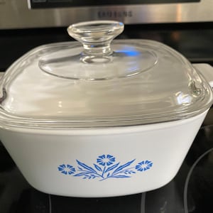 Corning Ware Blue Cornflower, Corning Ware 1-3/4-B Casserole Dish with Lid, Corning Ware 1.75 Qt, Corningware Cornflower     #7917