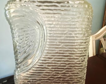 Vintage Soreno geperste, doorzichtige waterfles met deksel #8107
