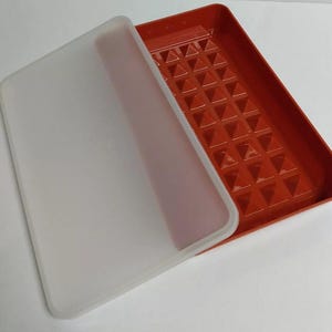 Tupperware Hot Dog Keeper, Deli Meat Keeper #1292, Tupperware Cold Cuts Storage    #8066