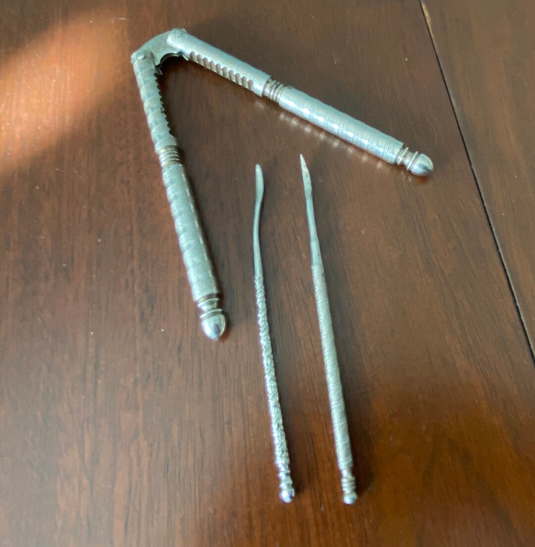 HMQ Vintage Metal Nutcracker 1 Cracker With 2 Picks 6627 Etsy