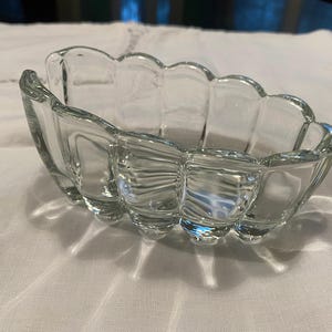 Princess House #438 Ribbed Spoon Holder, Scalloped Crystal Spoon Holder, Glass Spoon Rest #8337