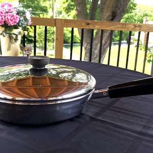 Revere Ware 9&quot; Skillet with Lid, Revere Ware Stainless Steel Fry Pan 9 Inch, Revere Ware Clinton IL, Revere Ware Tri Ply 9&quot;  #8524