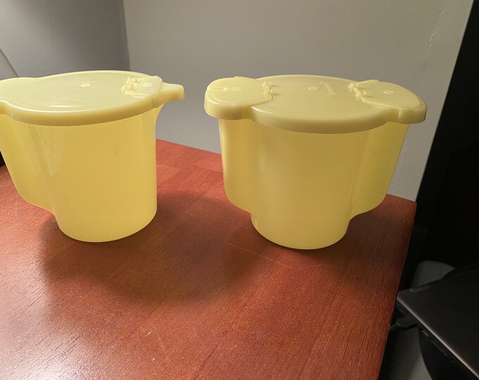 Tupperware Creamer or Sugar , Tupperware 574 Tupperware 577, Tupperware