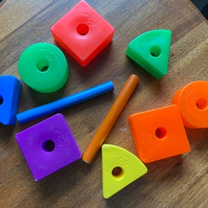 Vintage Fisher Price Creative Blocks, Fisher Price Blocks, Fisher Price Plastic Blocks & Pegs   #5084